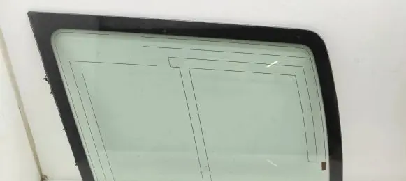 Subaru Forester SF Rear side window 43R00018