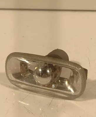 Audi A4 S4 B6 8E 8H Front fender indicator light 8e0949127