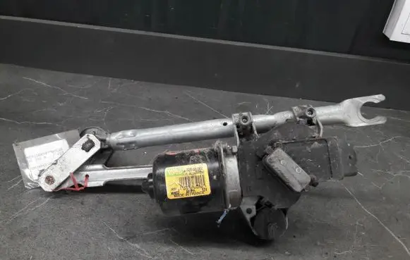 Toyota Aygo AB10 Front wiper linkage 53565002
