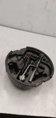 Skoda Octavia Mk2 (1Z) Tool set 1Z0012115B