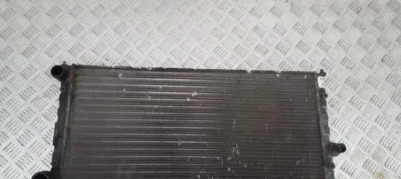 Volkswagen Golf III Coolant radiator