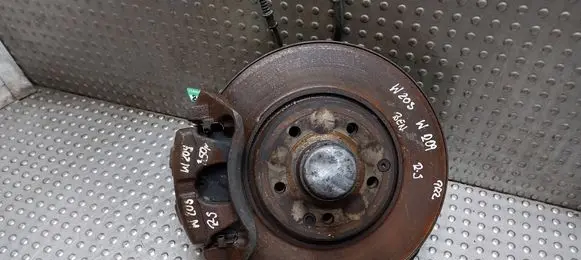 Mercedes-Benz C W203 Front wheel hub spindle knuckle 20901