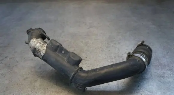Citroen Berlingo Air intake hose/pipe 9657083280