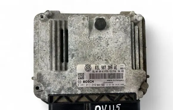 Volkswagen PASSAT B7 Engine control unit/module 03L907309AE 0281017946