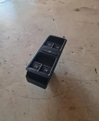 Volkswagen Polo V 6R Electric window control switch