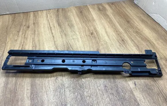 Volkswagen Touareg II Other trunk/boot trim element 7P0863599