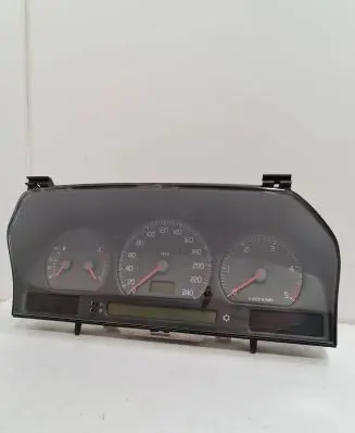 Volvo S70 V70 V70 XC Speedometer (instrument cluster) 9451530 YAZAK1 THA1LAND