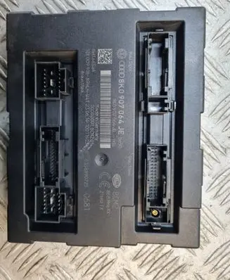 Audi A4 S4 B8 8K Central body control module 8K0907064JE