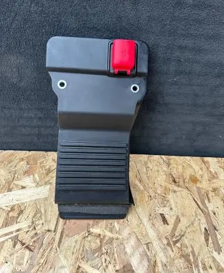 Volvo XC60 Battery box tray cover/lid 31651455