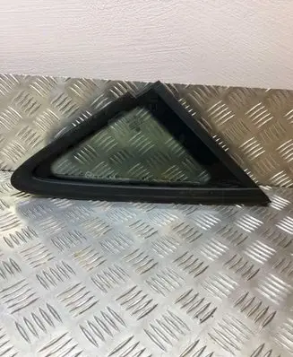 Volkswagen Touran I Front triangle window/glass 1T0845412