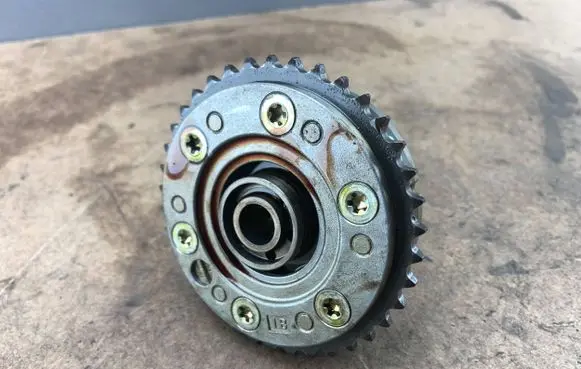 Camshaft pulley/ VANOS