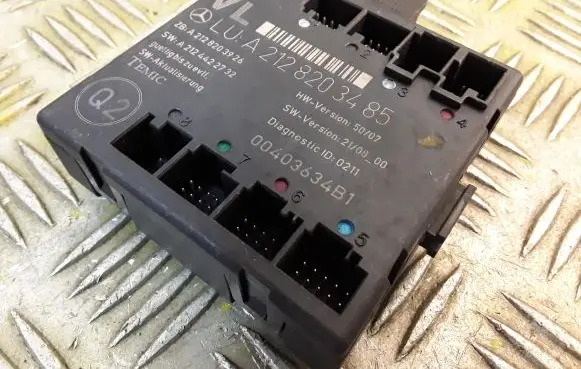 Mercedes-Benz E W212 Door control unit/module 2128203485 A2128203485