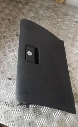 Toyota Corolla Verso AR10 Glove box