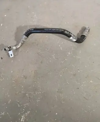 Porsche Macan (95B) Oil cooling pipe 95B317825C