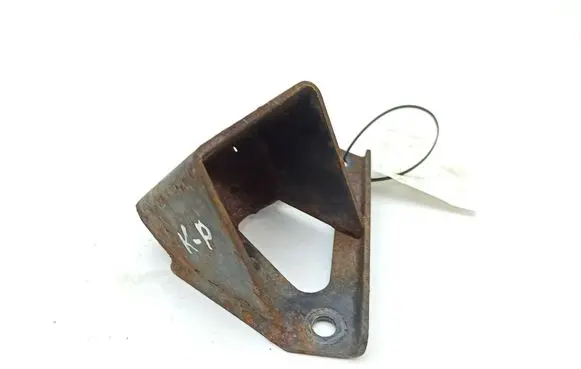 Jaguar XJ X308 Engine mounting bracket 