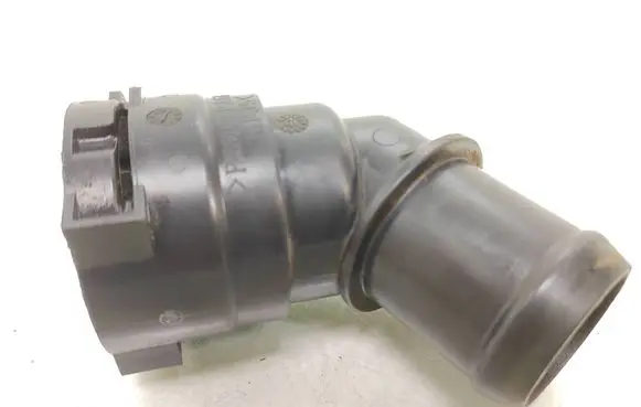 Honda CR-V Engine coolant pipe/hose