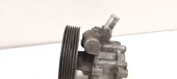 Peugeot Partner Power steering pump