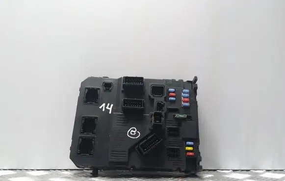Peugeot 407 Comfort/convenience module S120104700L