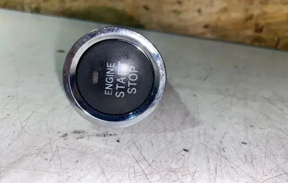 Toyota Corolla Verso E121 Engine start stop button switch 15A710