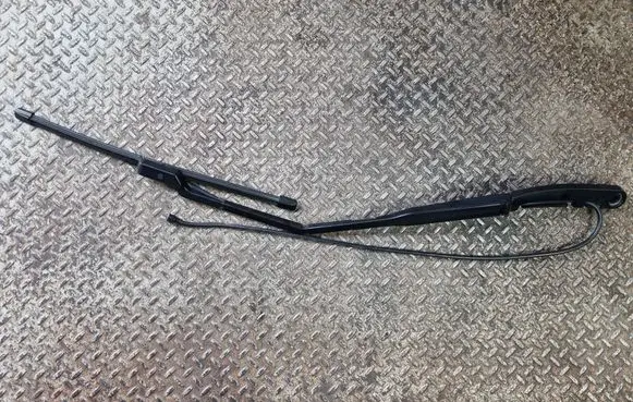 Volvo XC60 Windshield/front glass wiper blade W000082546 31416838