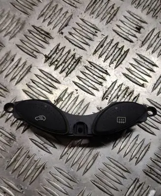 Windscreen/window heater switch