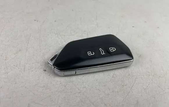 Volkswagen Golf VIII Ignition key/card 5H0959753AD