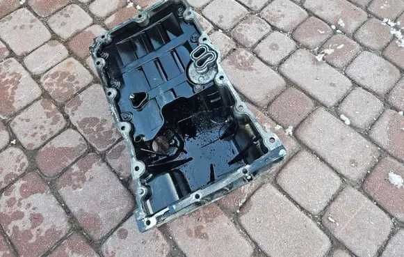 Opel Meriva B Oil sump 55573785