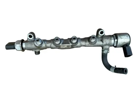 Volkswagen Crafter Fuel injector supply line/pipe 04L130093 1804102794