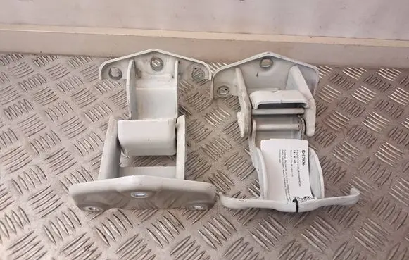 Renault Trafic III (X82) Loading door hinge set 904006707R 904108626R