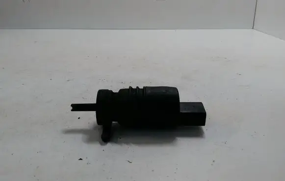 Mercedes-Benz C W202 Windscreen/windshield washer pump