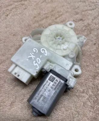 BMW X5 G05 Rear door window regulator motor 9450071 E02689105 054000104