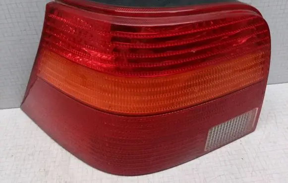 Volkswagen Golf IV Rear/tail lights 1J6945095AA 37750719 37750748