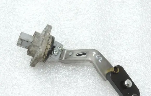 Toyota Auris 150 Oil level sensor 8949120110