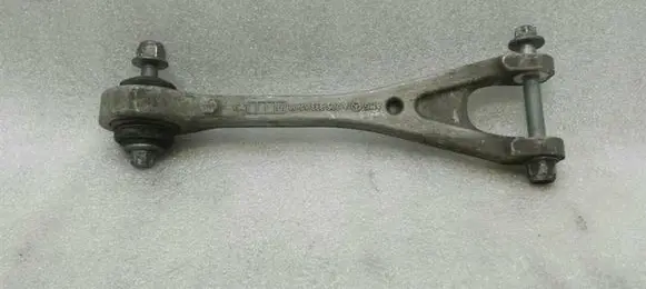 Mercedes-Benz C W205 Rear control arm A2053302907
