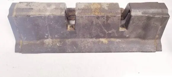 Volkswagen Touran I Other trunk/boot trim element 1T0857185B