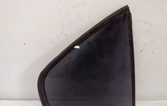 Mitsubishi Galant Rear vent window glass 