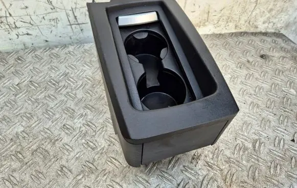 Volvo C70 Cup holder front 30633451