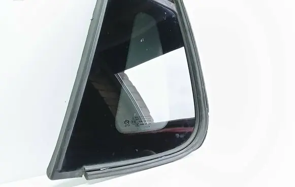 Peugeot 2008 I Rear side window 43R006723 E000255