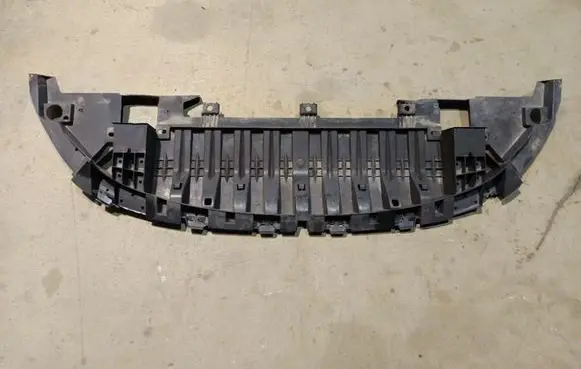 Renault Megane III Engine splash shield/under tray