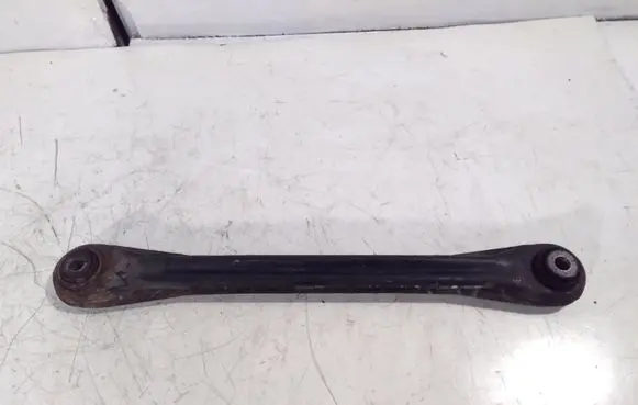 Rear control arm
