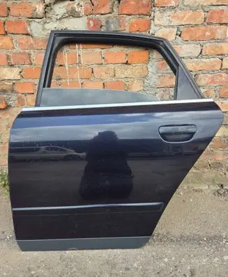 Audi A4 S4 B6 8E 8H Rear door
