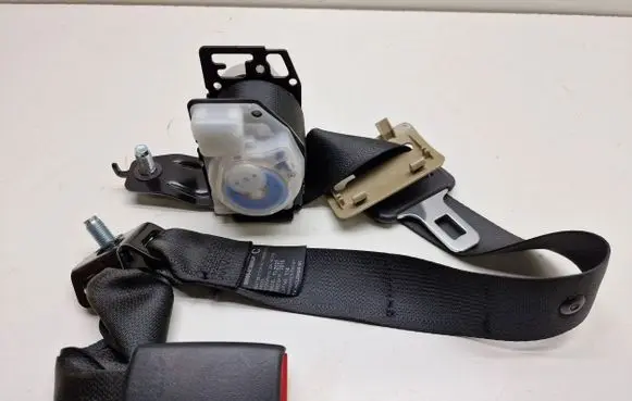 KIA Optima Middle seatbelt (rear) 898504C000UP TTZ027 2915