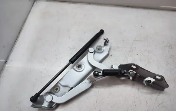 Jaguar XF X250 Tailgate/trunk/boot hinge
