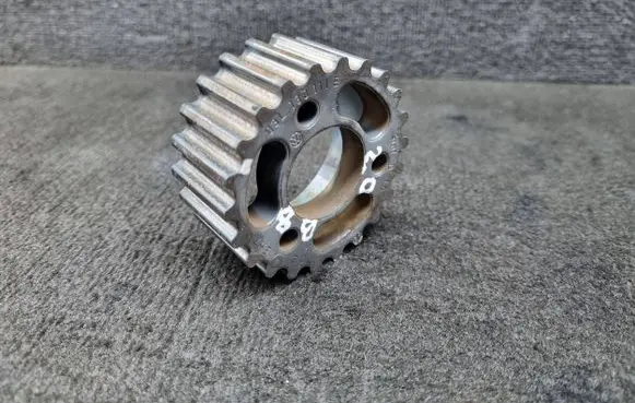 Audi A4 S4 B8 8K Fuel pump gear (pulley) 03L130111E 03L130111G