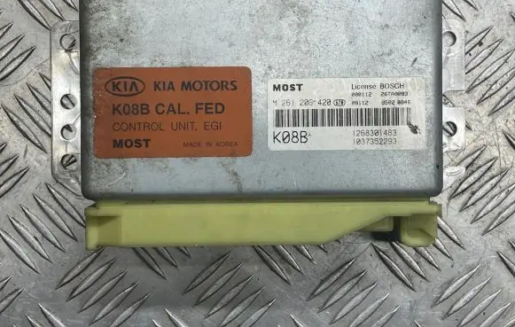 KIA Sportage Engine control unit/module 1268301483 1037352293 M261206420