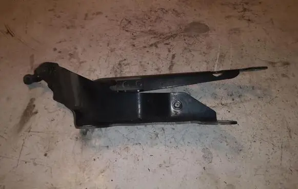 Volvo XC90 Tailgate/trunk/boot hinge