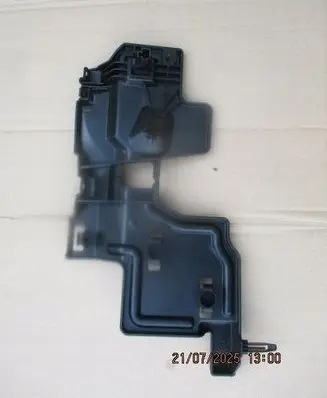 Toyota Yaris Dashboard lower bottom trim panel 556060D050