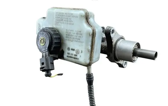 Skoda Octavia Mk2 (1Z) Master brake cylinder 1K1611301D