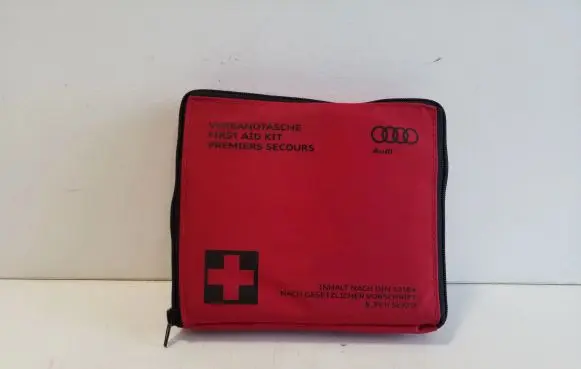 Audi S5 Facelift First aid kit 8P0860282A