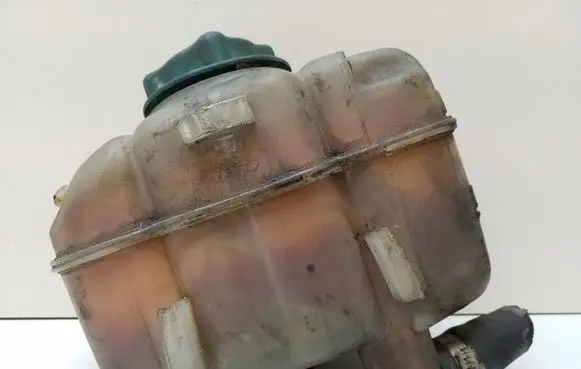 Volvo S60 Coolant expansion tank/reservoir 8634226 8634227